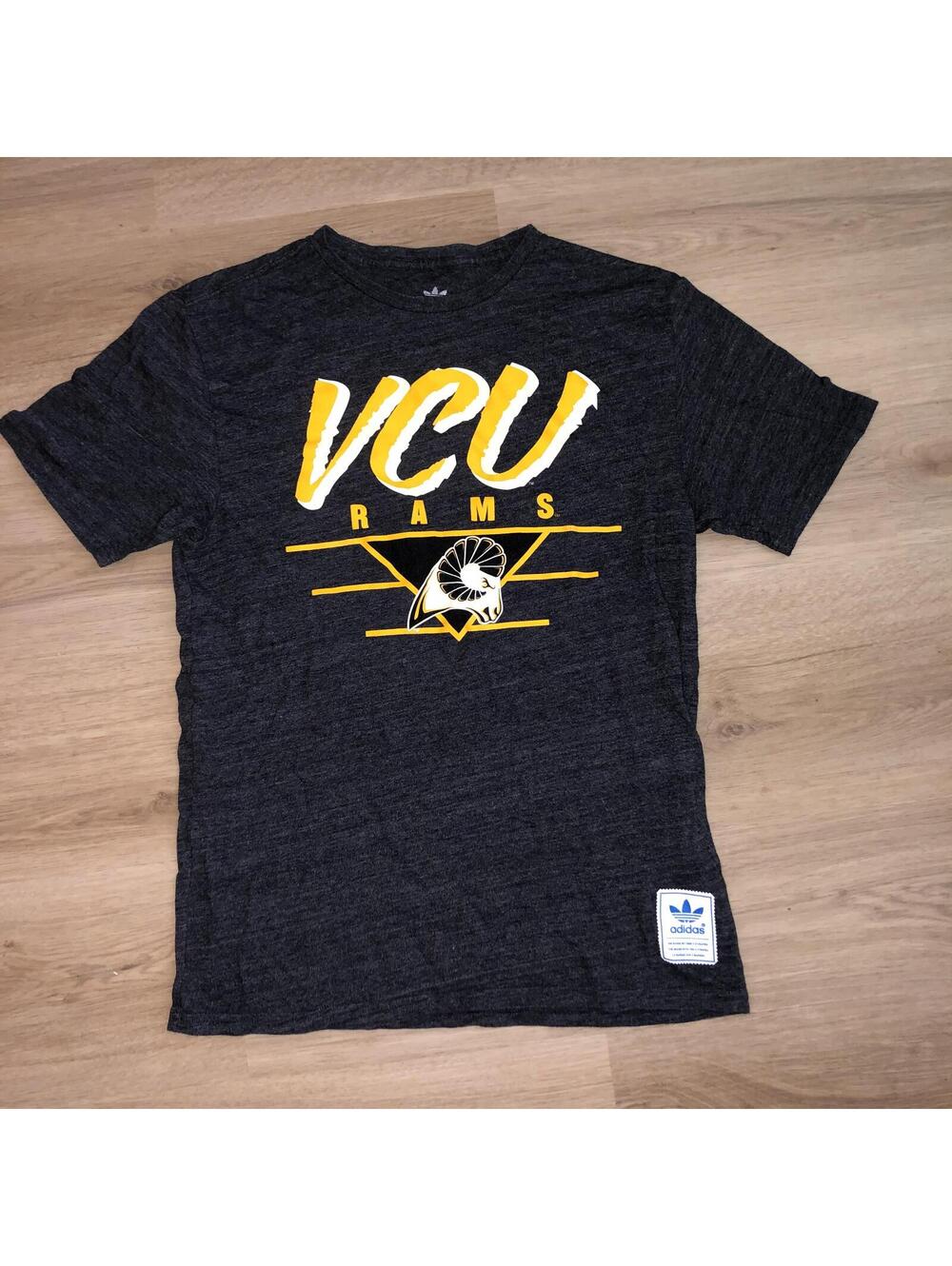 ADIDAS VCU VIRGINIA COMMONWEALTH UNIVERSITY RAMS T SHIRT GRAY MENS SIZE MEDIUM